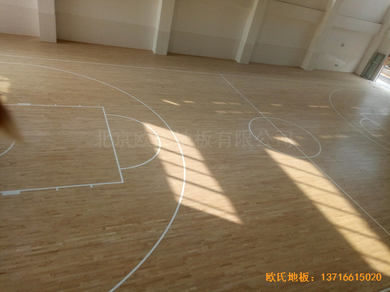 洛陽伊水小學籃球館運動木地板安裝案例1
